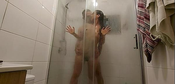  PASSIONATE SEX IN THE SHOWER - LATINA